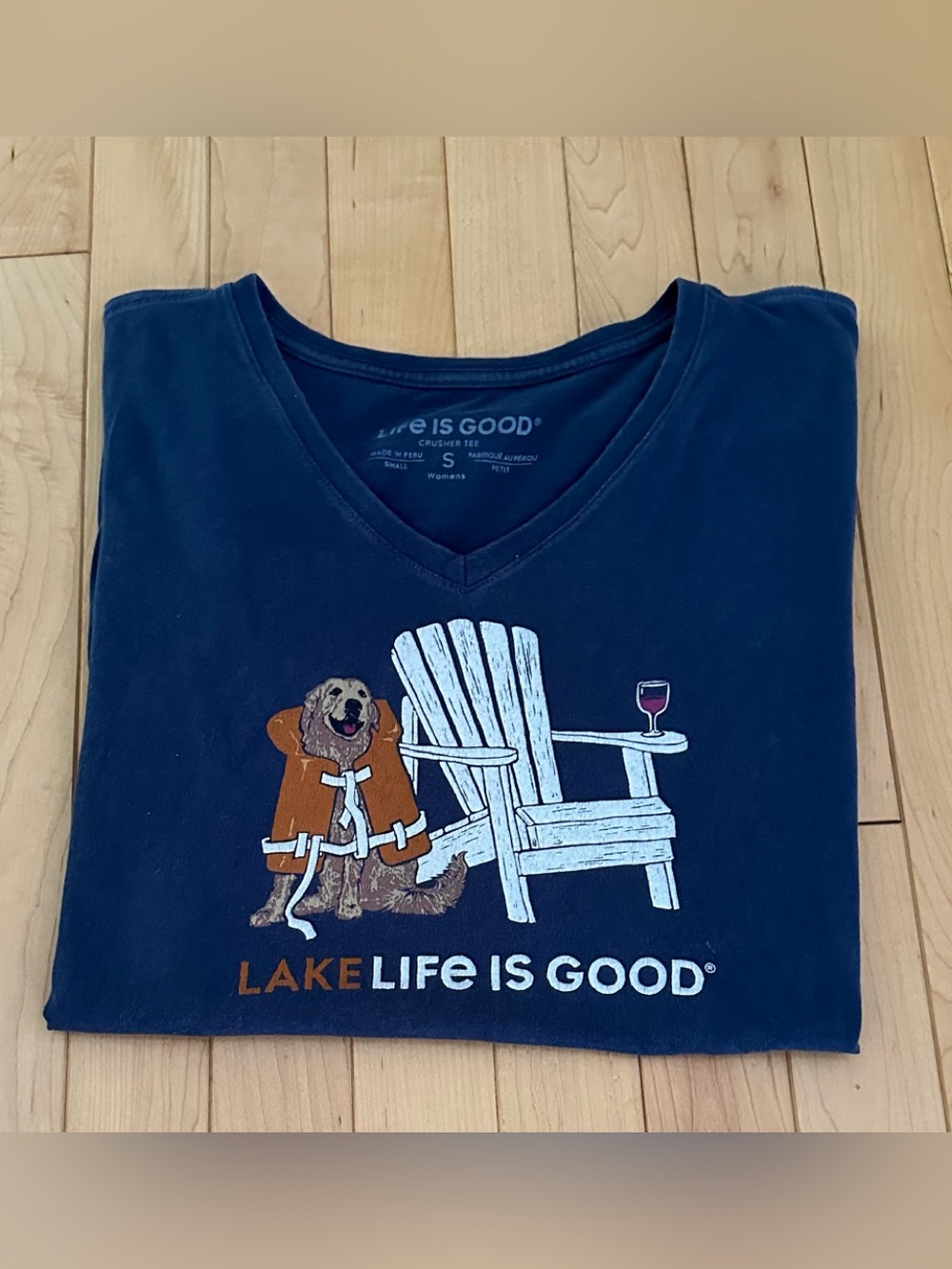 Life Is Good ‘Lake Life is Good’ Crusher V-Tee; EUC, Sz. S